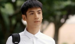 娱乐八卦爆料男星罗云熙,娱乐圈新晋小生罗云熙被曝与神秘美女牵手